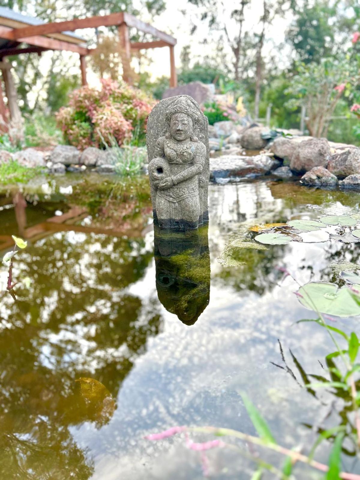 The Temple - Country Farm Retreat Villa Launching Place ภายนอก รูปภาพ